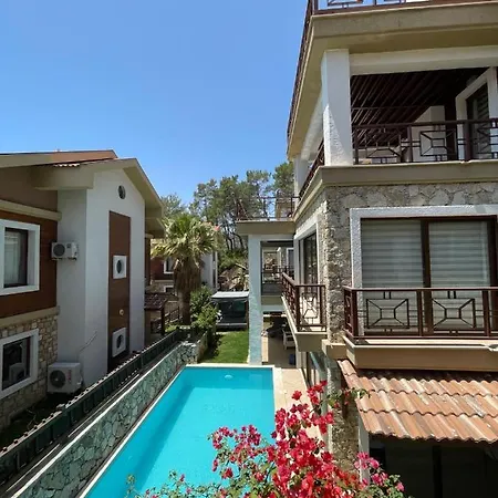 Villa Deniz Ve Dag Manzarali 4+2 Villa Elanur