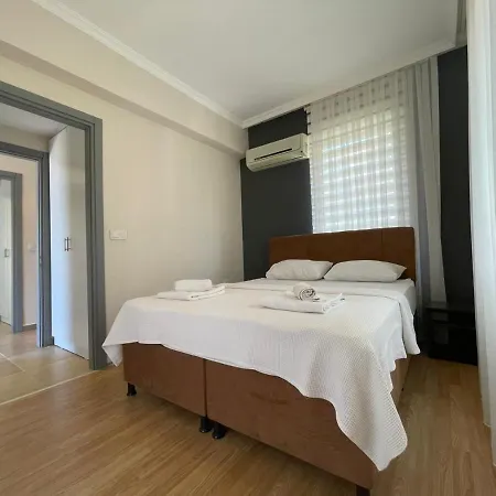 Deniz Ve Dag Manzarali 4+2 Villa Elanur *