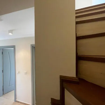 Deniz Ve Dag Manzarali 4+2 Villa Elanur *