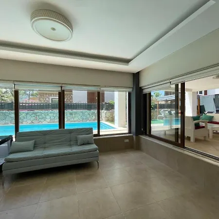 Deniz Ve Dag Manzarali 4+2 Villa Elanur Willa Göcek