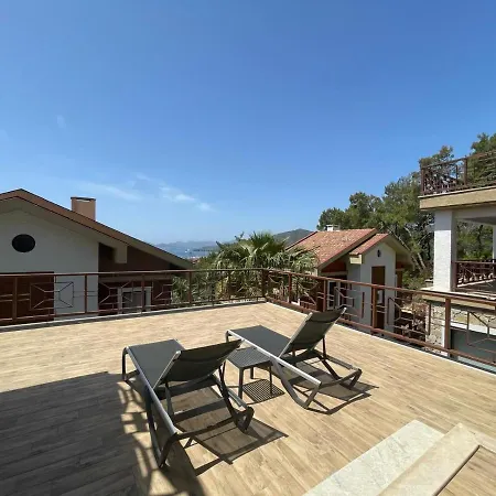Deniz Ve Dag Manzarali 4+2 Villa Elanur